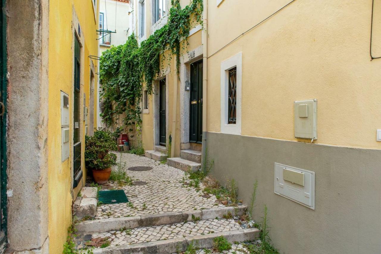 Lovelystay - Traditional Alfama View Apartment Lissabon